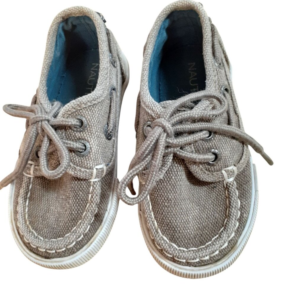 Nautica Spinnaker Pintuck Boat Shoes Toddler Boys  6 Tan Washed Laces